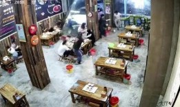 烧烤店爆料视频大全,视频大全揭秘美食背后的故事